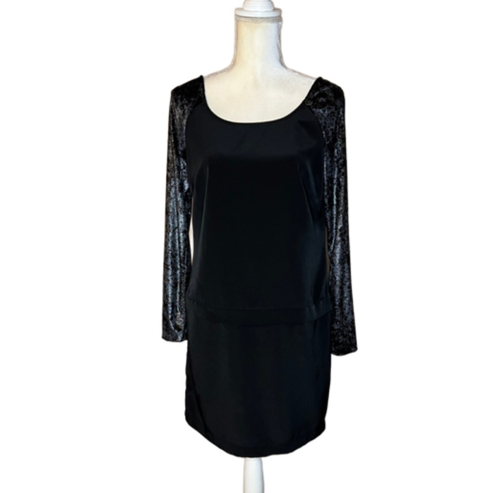 ⭐️ 3 For $15 BCBGENERATION Black Dress with Shimmering Sleeves